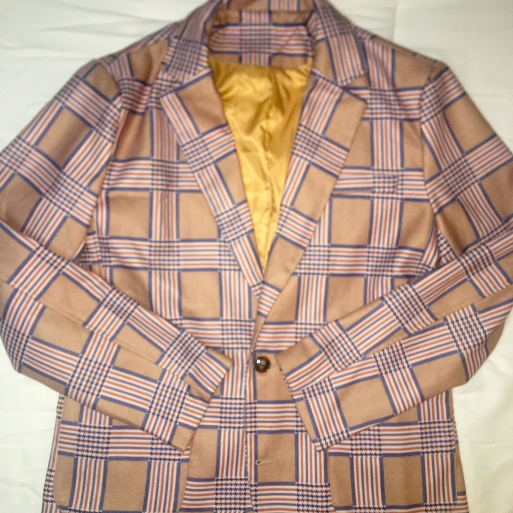 Never worn men’s blazer!